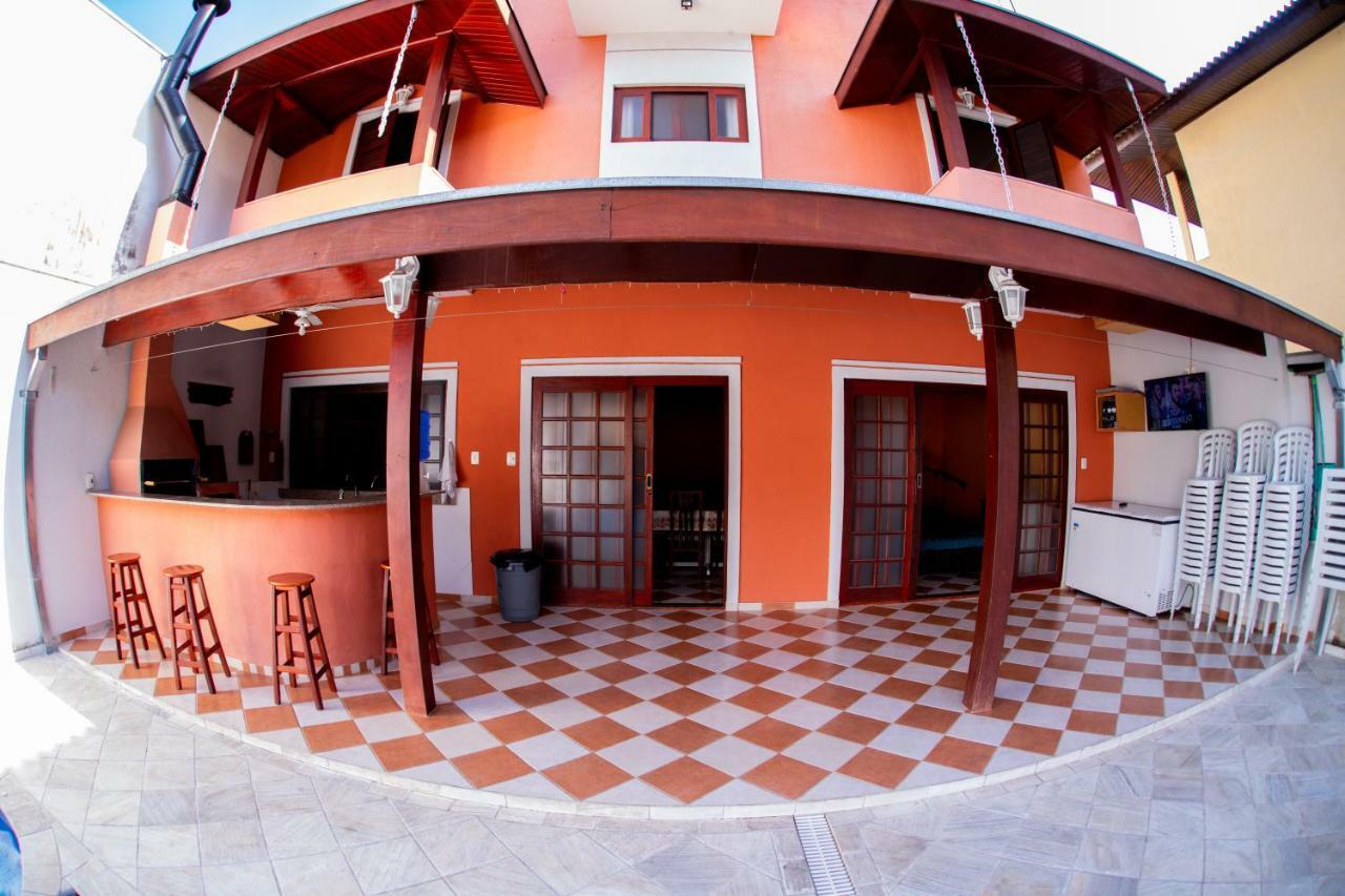 Casa Temporada Jacareí Exterior foto